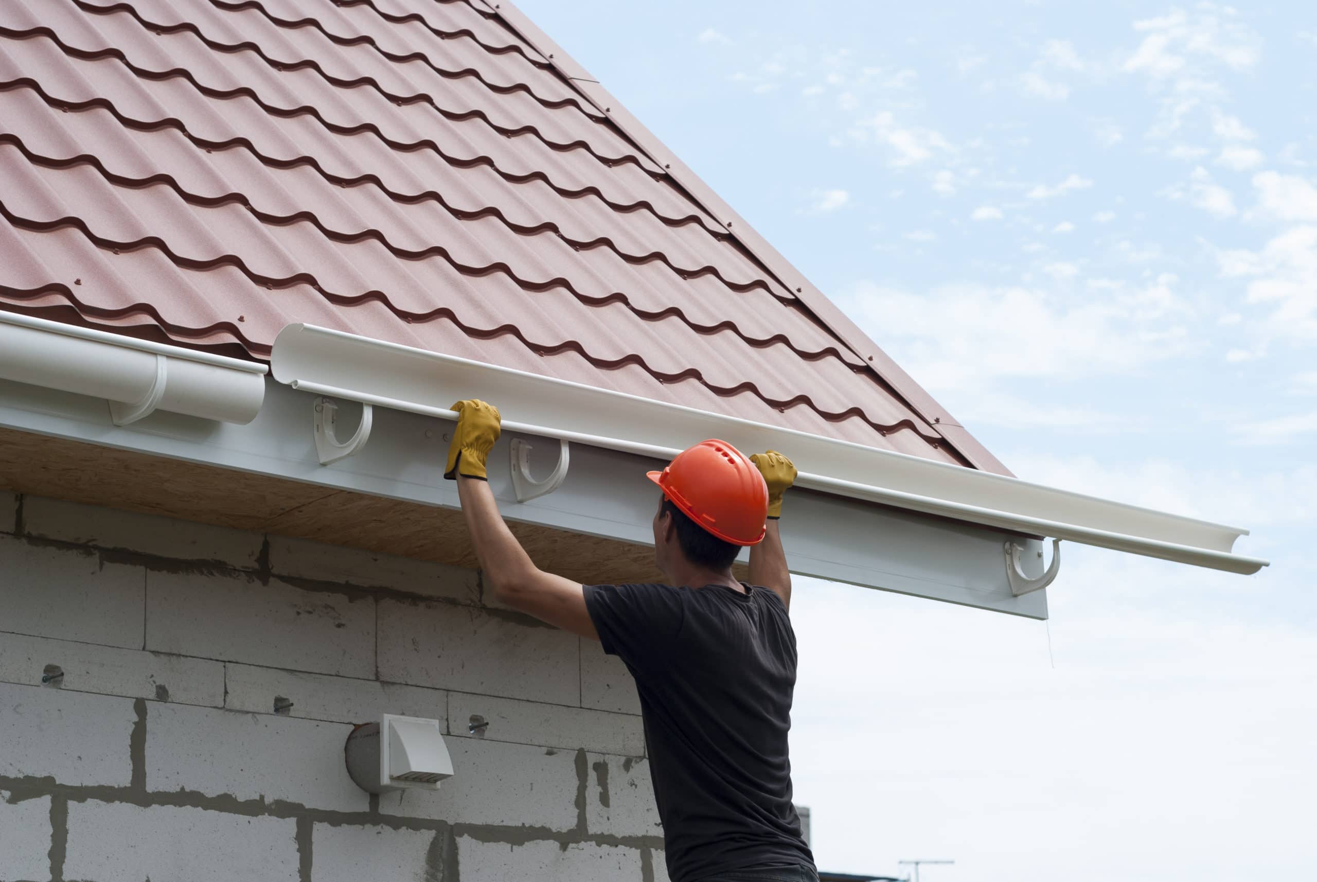 installing gutters