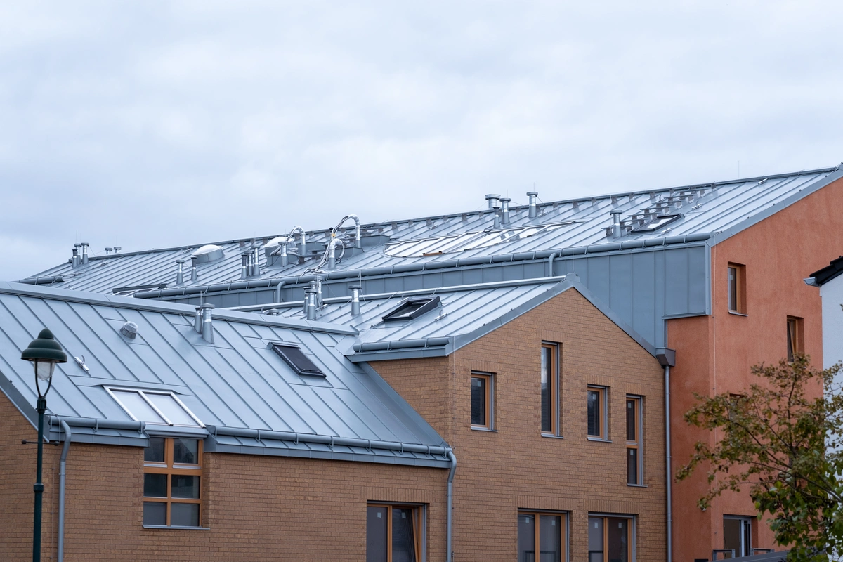 metal roofing commercial building