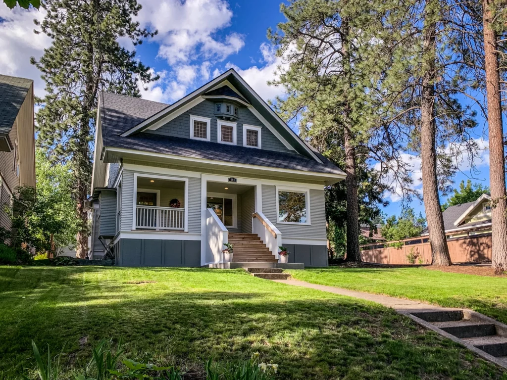 Sleek smaller home in Lino Lakes after receiving full roof replacement by Northface Construction