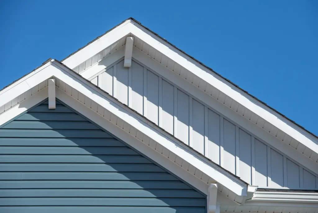 house with frieze board