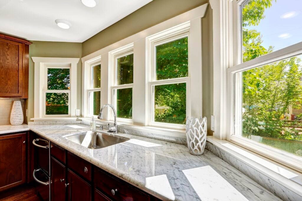 windows in kitchen